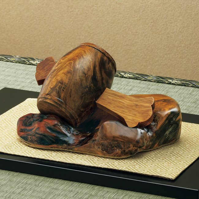 総屋久杉／打ち出の小槌