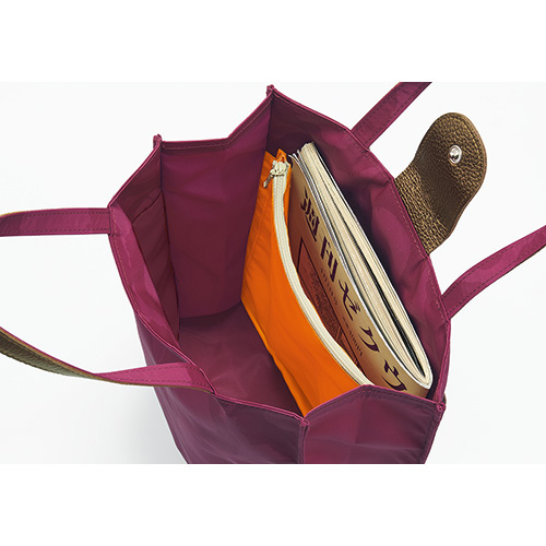 バッグにこっそり・A4サイズの折り畳みバッグ