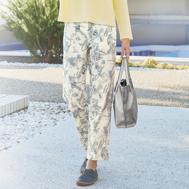 軽量レーザーカットデザインスリップオン