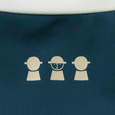 多機能ハーフジップシャツ