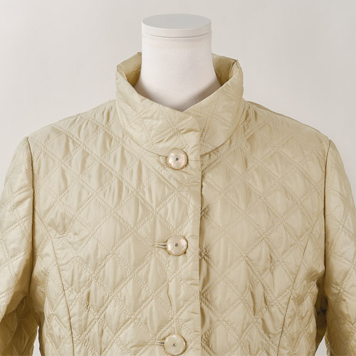 バイアスチェックキルティングスタンド襟コート