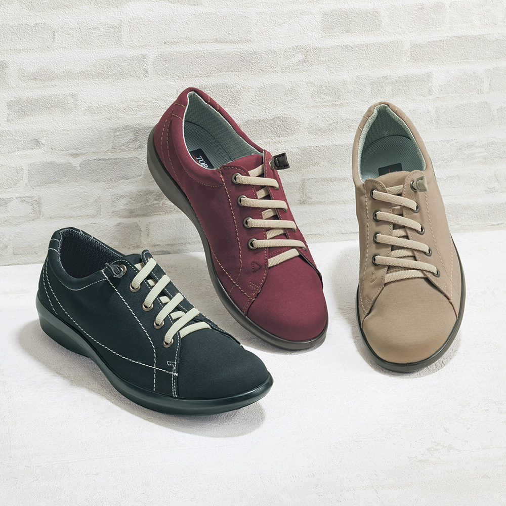 ゴム紐使い･ゴアテックススニーカー