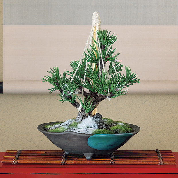 クレイアート（粘土工芸）「雪吊り松」