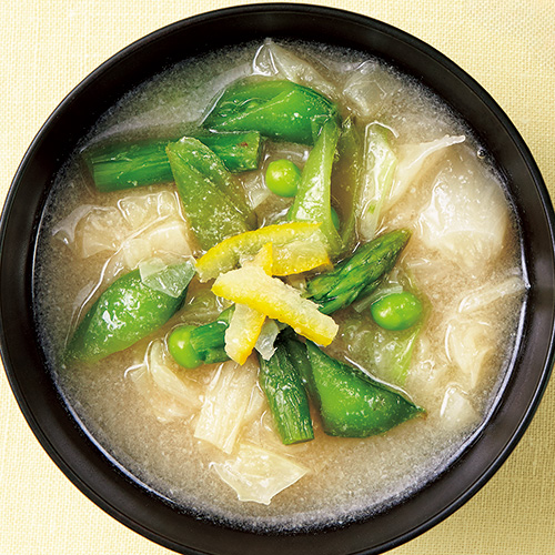 緑野菜の味噌汁