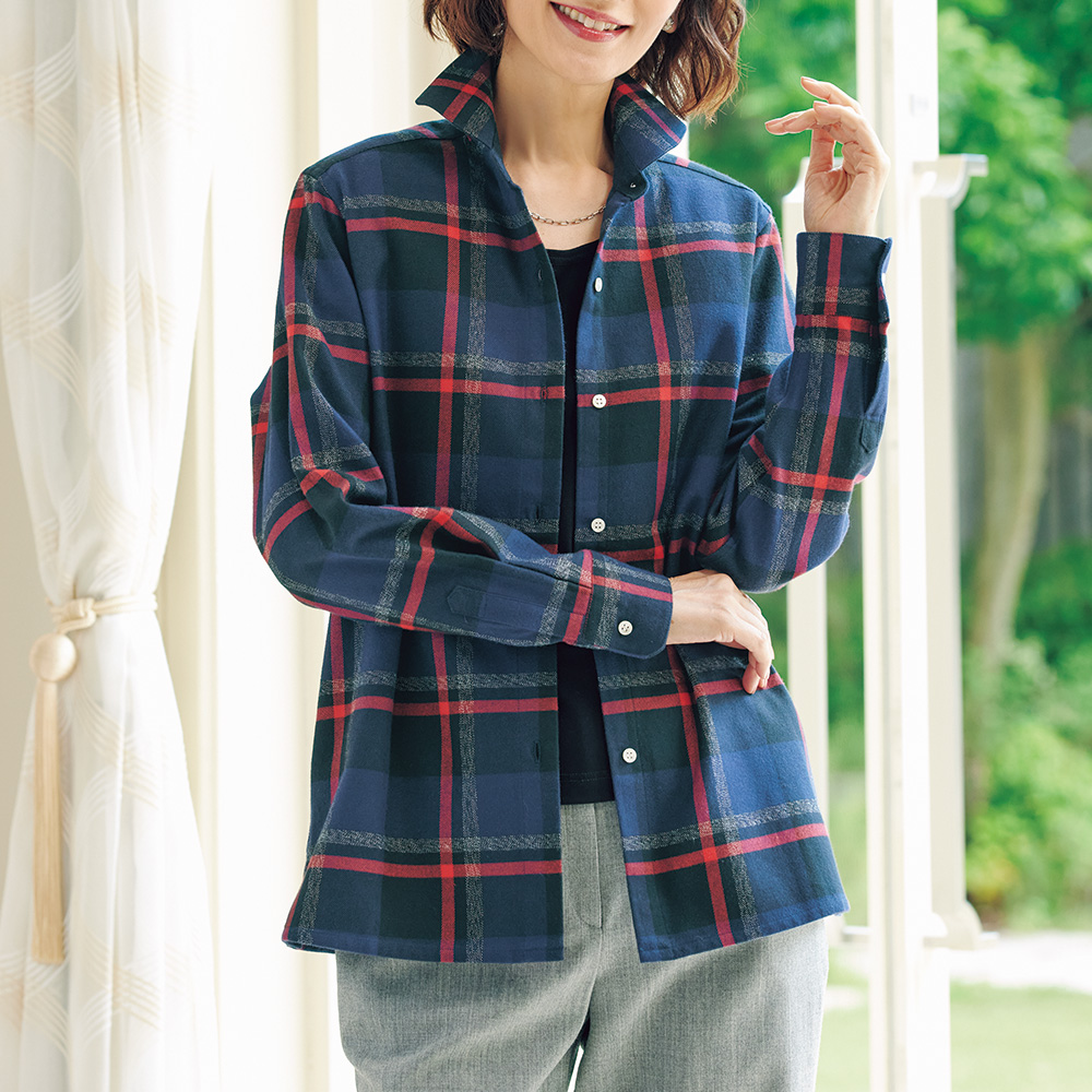 輸入素材のワイドラウンドカラーシャツ