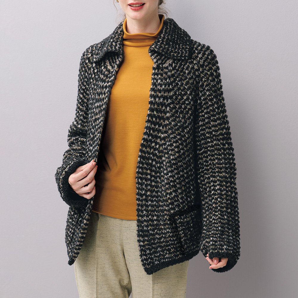 手編みのビッグカラーカーディガン