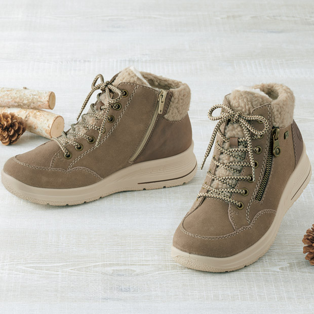 内ボアデザインブーツ