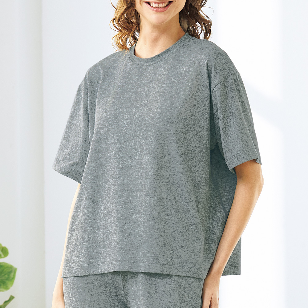 ダンスキン オールデイアクティブTシャツ | ライトアップ