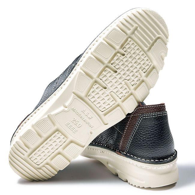 ゴム紐の撥水コンビレザースニーカー