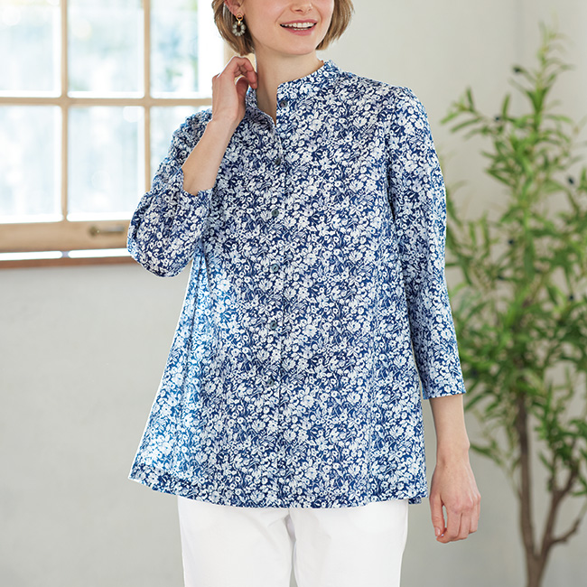 リバティプリントブラウス