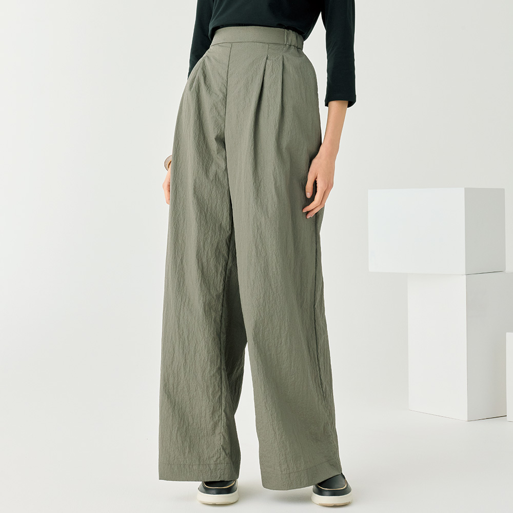 ワッシャー加工タックパンツ