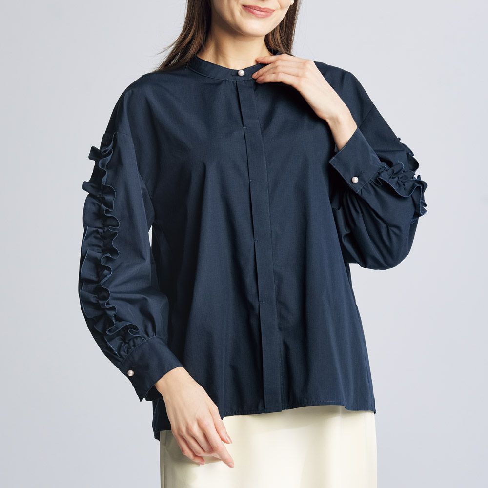 袖フリルブラウス