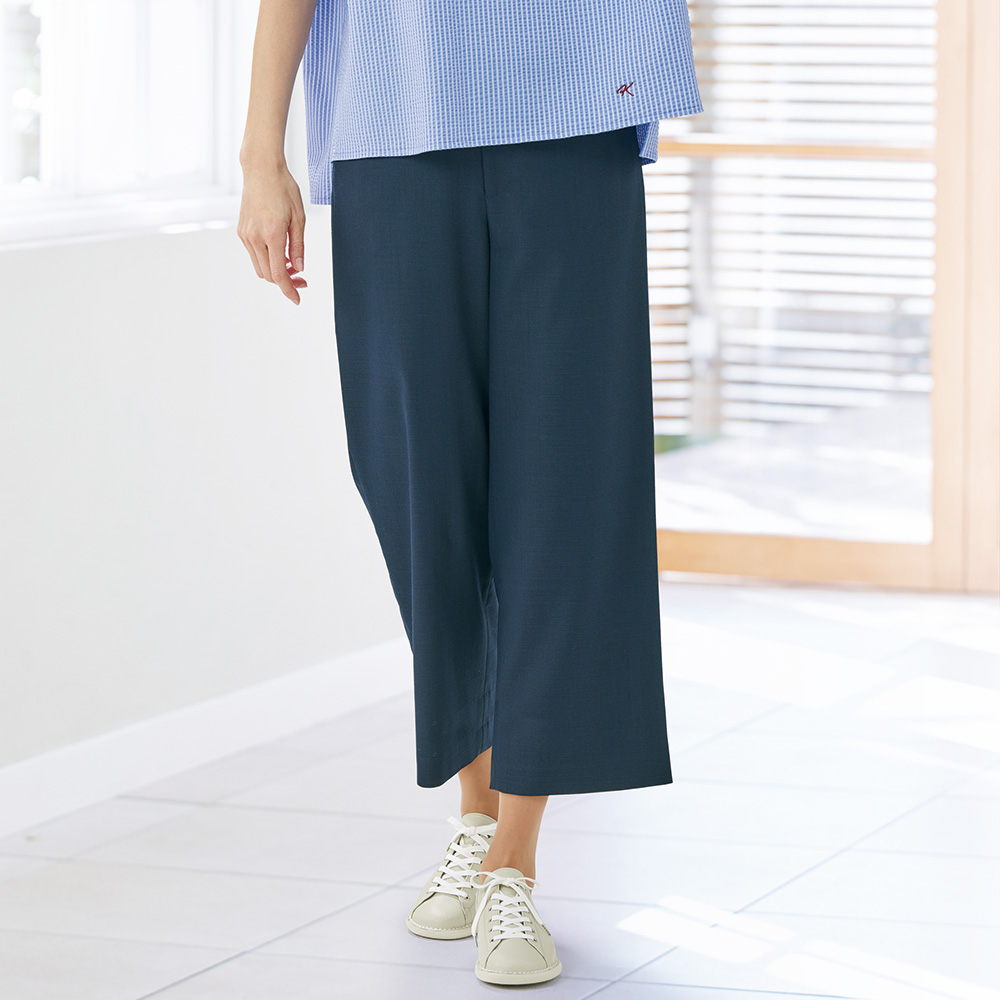 ストレッチクロップドパンツ