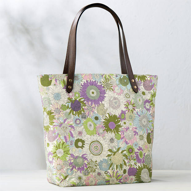 リバティプリント生地で作ったトートバッグ