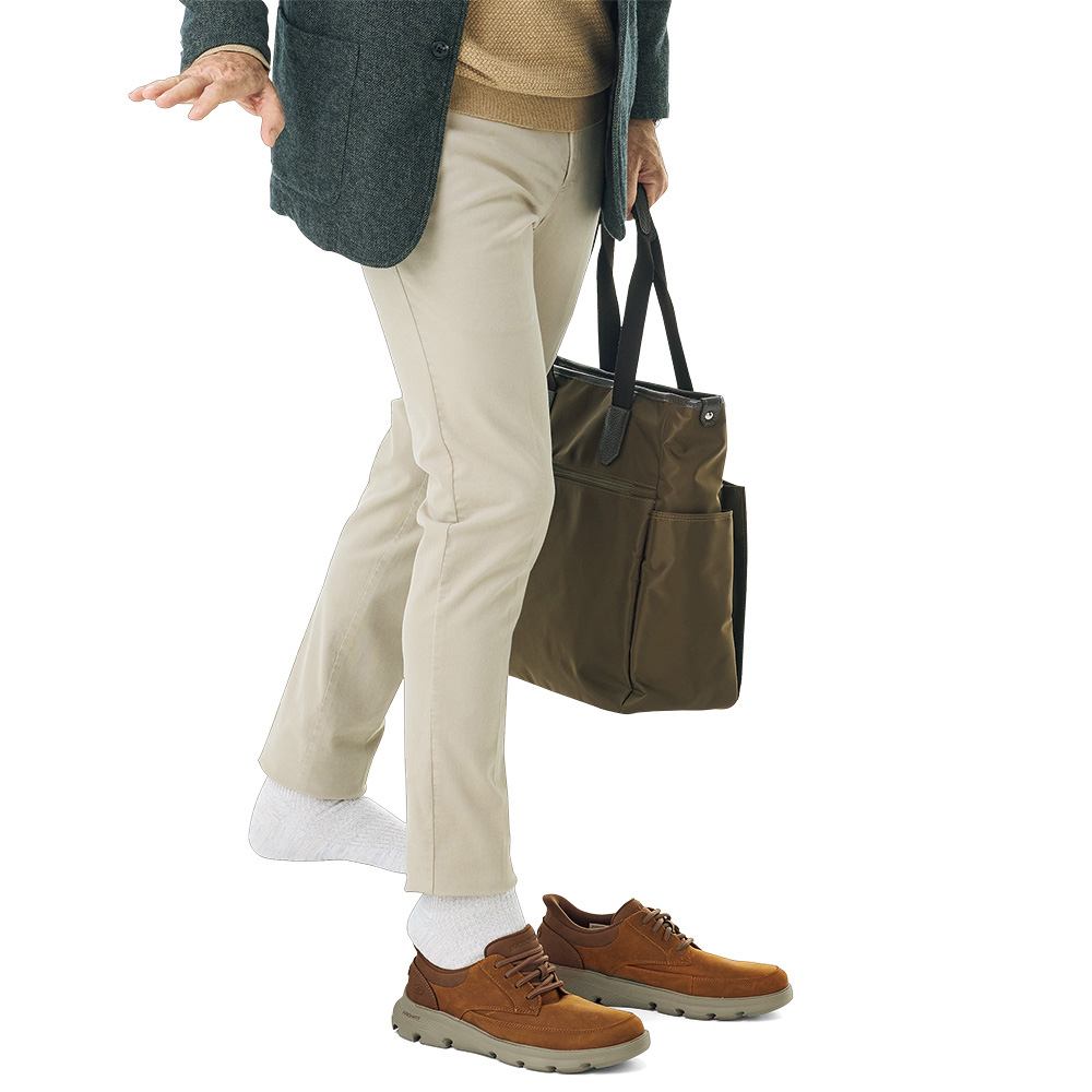 スリップインズ・歩きやすいレザースニーカー