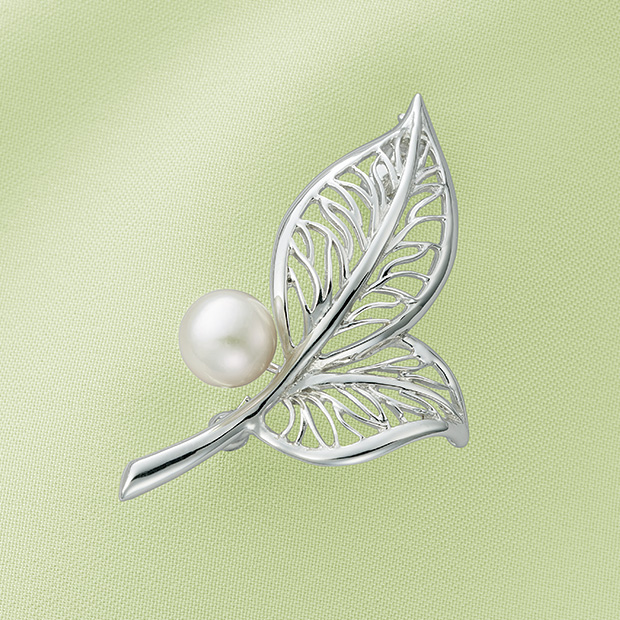 アコヤ真珠ブローチ／リーフ