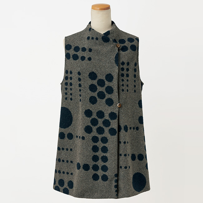 ドット柄ロングベスト