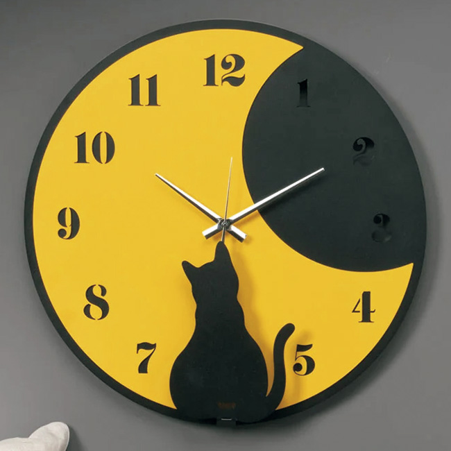 アルティ・エ・メスティエリ　掛時計　猫 アルティ エ メスティエーリ イタリア製掛け時計／月を眺める猫