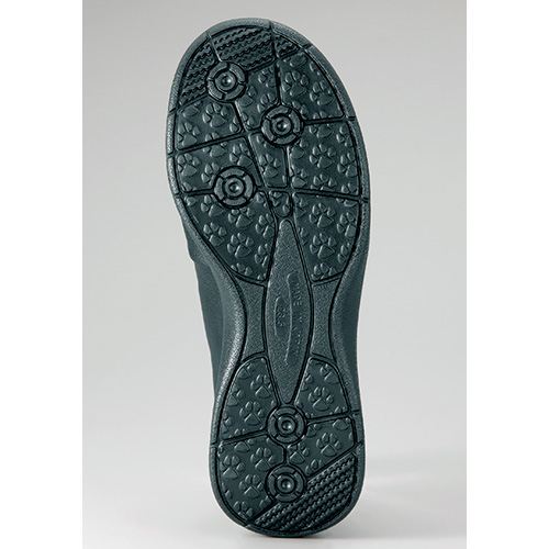 軽量ソールのシンプルスリップオン