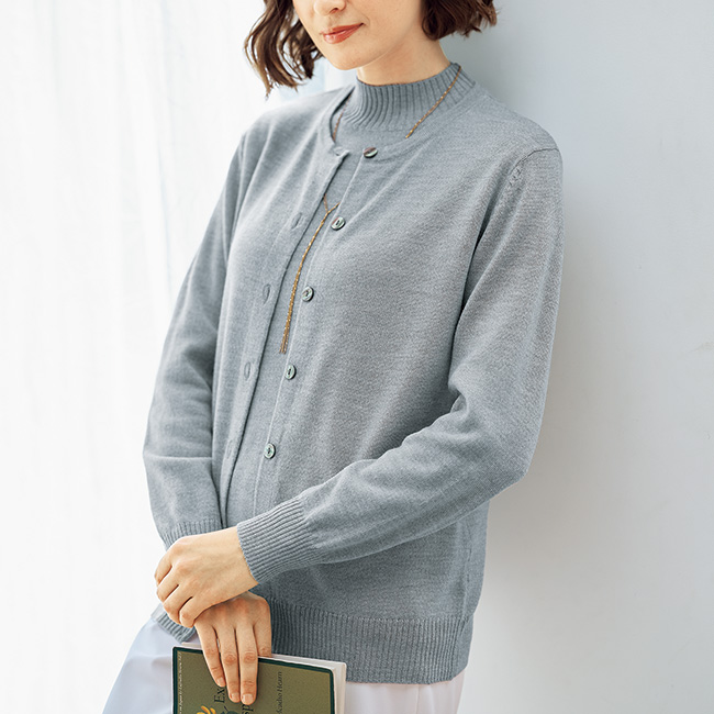 洗えるウールのハイネックプルオーバー