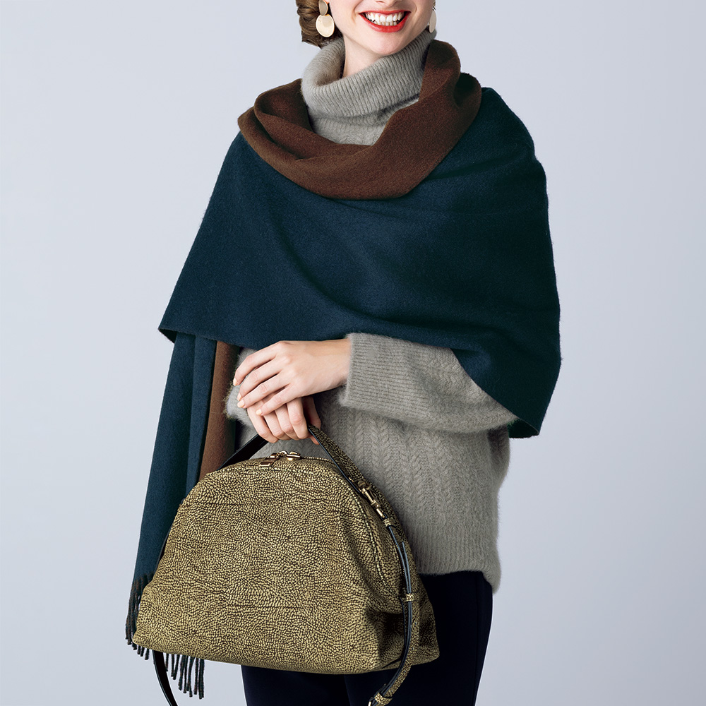 ラムスウェード・ハンドバッグ