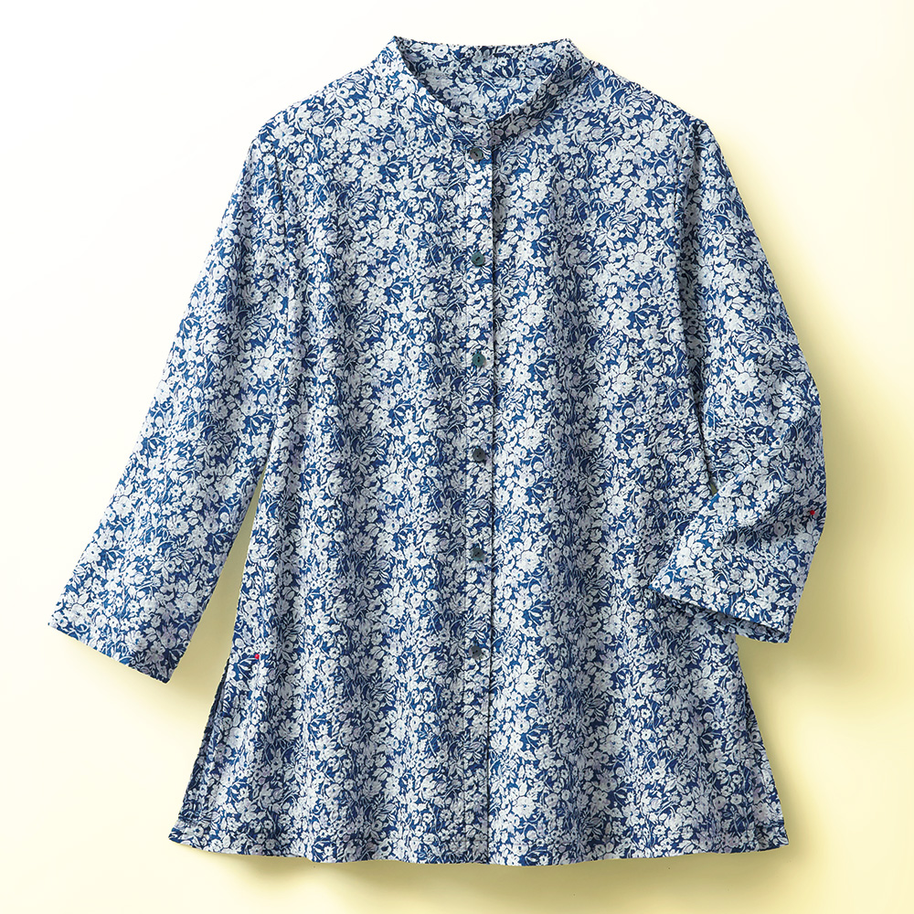 リバティプリントブラウス