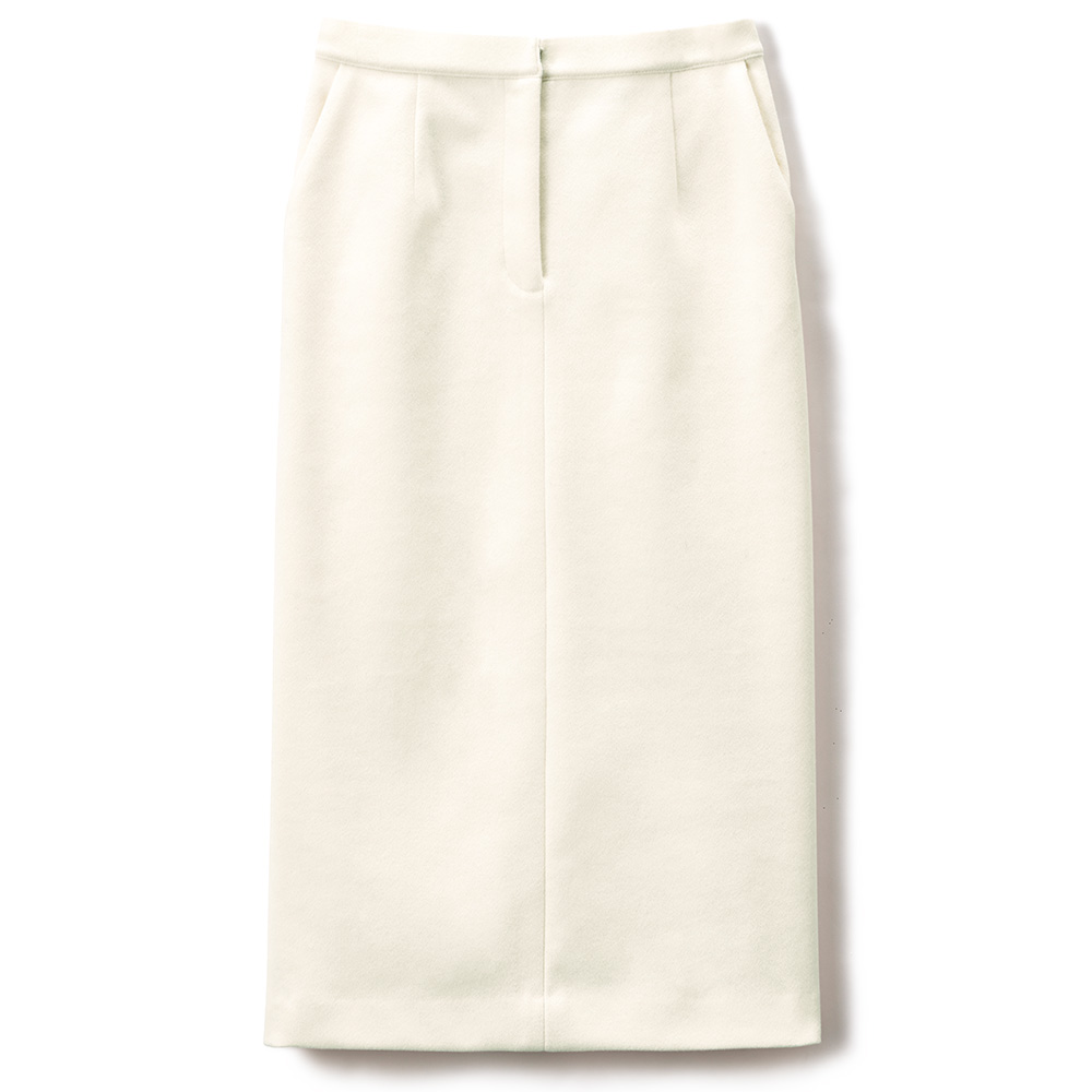 ふわふわ生地のスカート