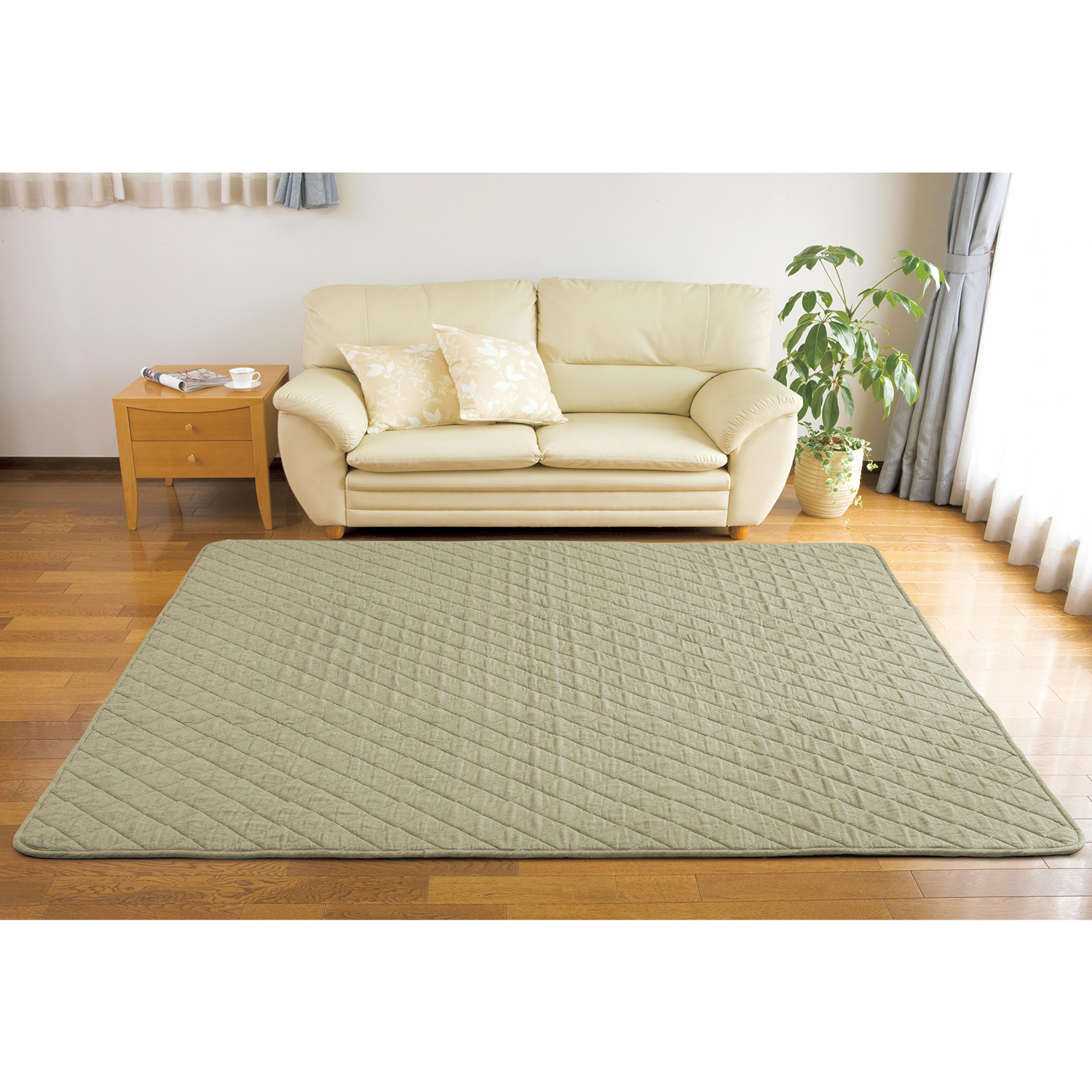 ラグ　フランス産　✨購入検討している方は個別にコメントお願いします！ ラグフランス産✨購入検討している方は個別にコメントお願いします！