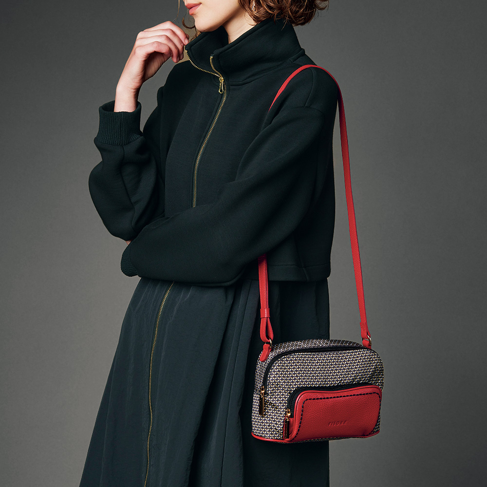 ショルダーバッグ