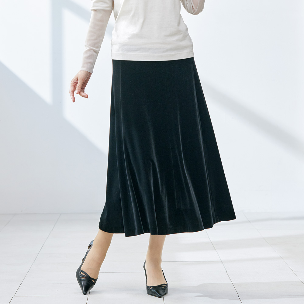 ベロアの6枚接ぎフレアースカート