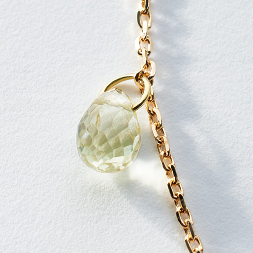 非加熱サファイア･ステーションネックレス