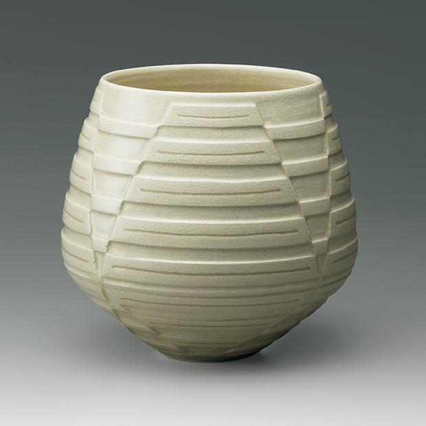 苗代川白彫文壺