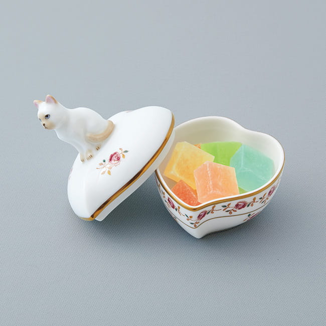 小筺／ネコ