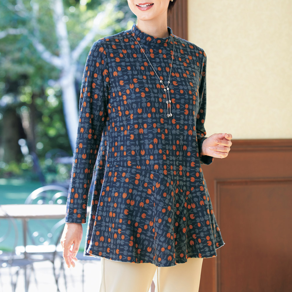 カレンサーモ変形ドットジャカードプルオーバー