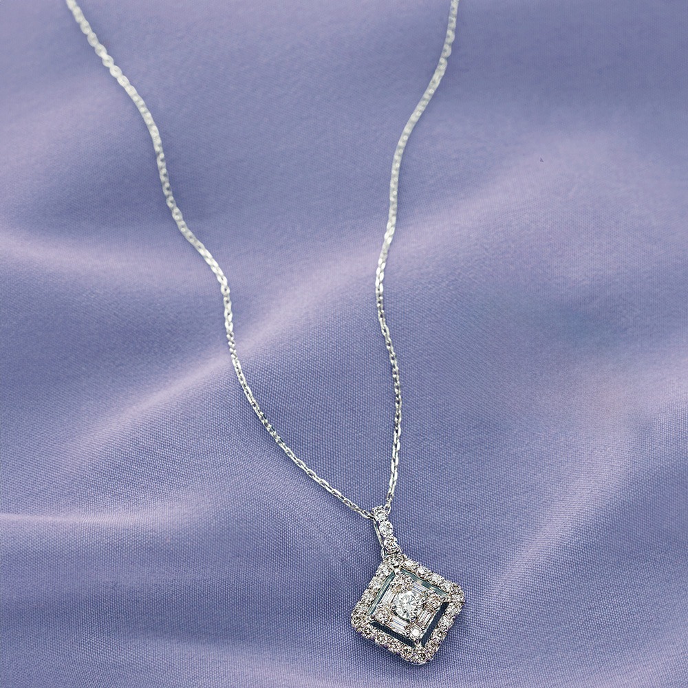 PTダイアモンドプチネックレス PTダイアモンド入りネックレス