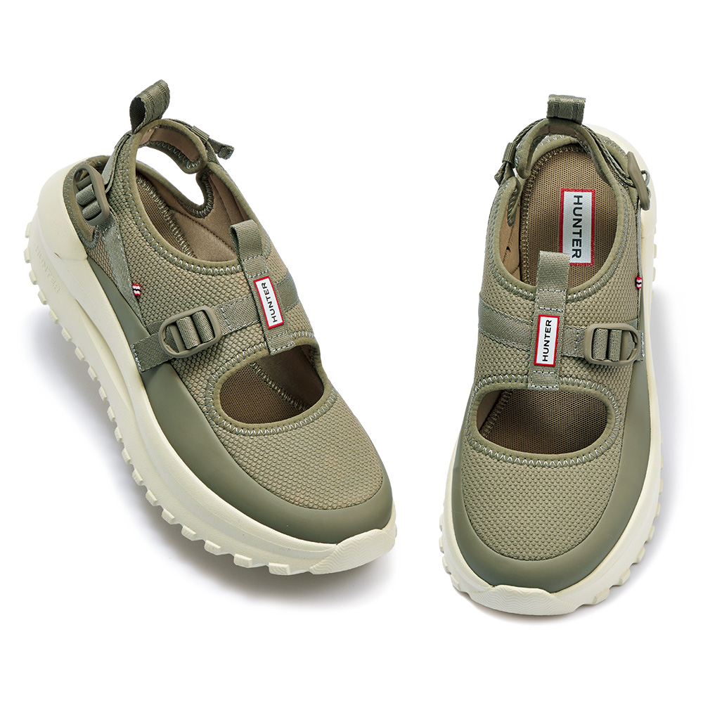 トラベルフロウサンダル