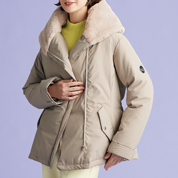 フェイクファー使いダウンジャケット