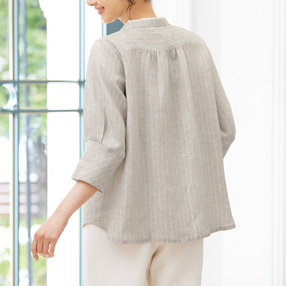 米澤美也子 レース使いのリネンブラウス | ライトアップオンラインストア