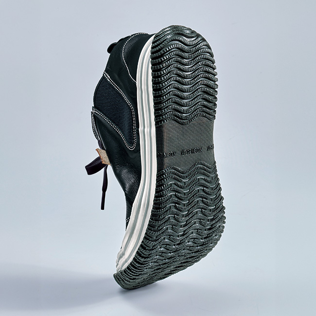 カンガルーレザースニーカー