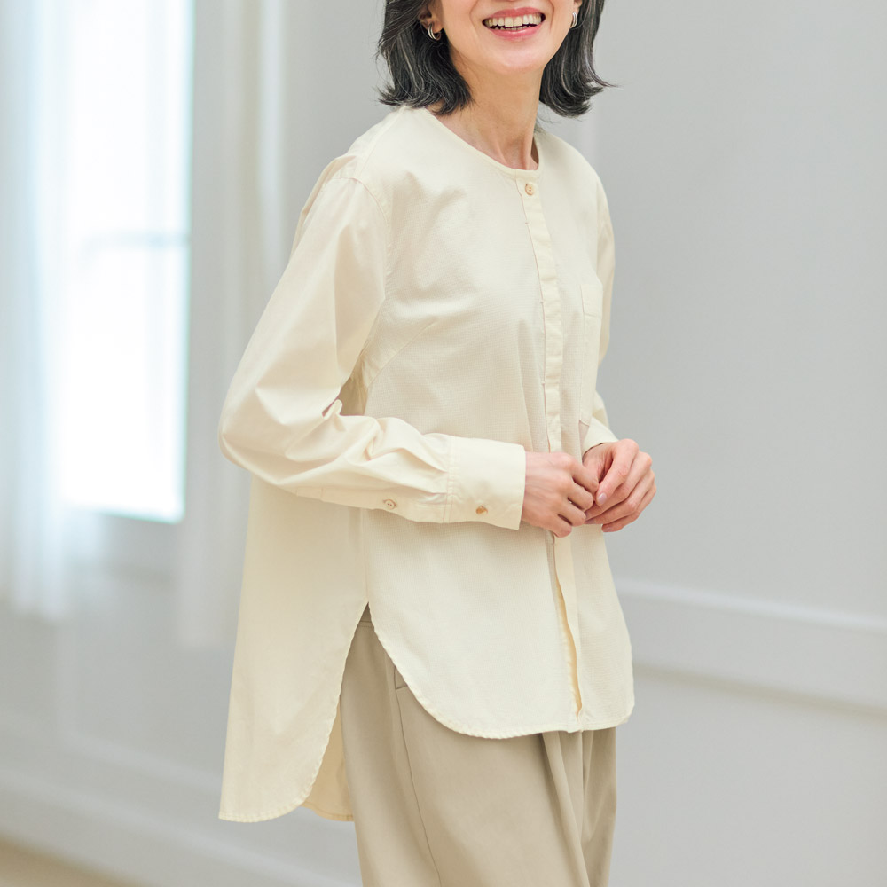 比翼仕立て・バックボタンブラウス