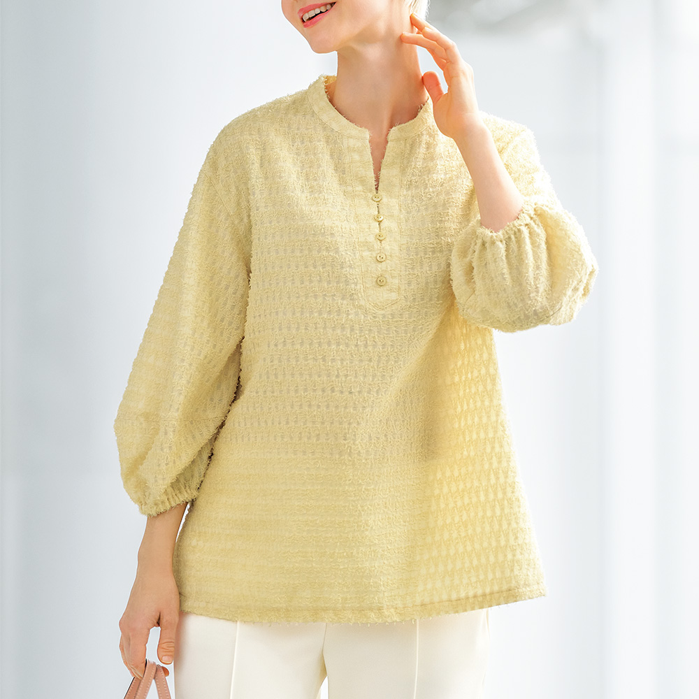 カットジャカードブラウス