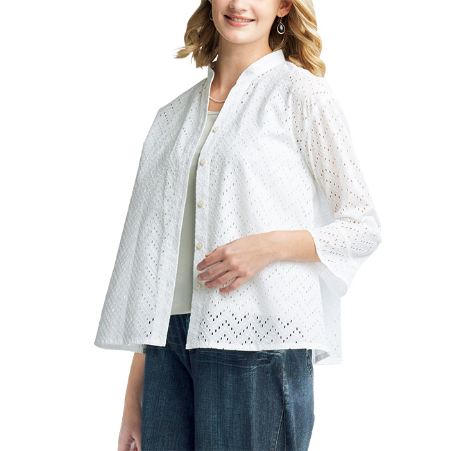 コットンレースキーネックブラウス