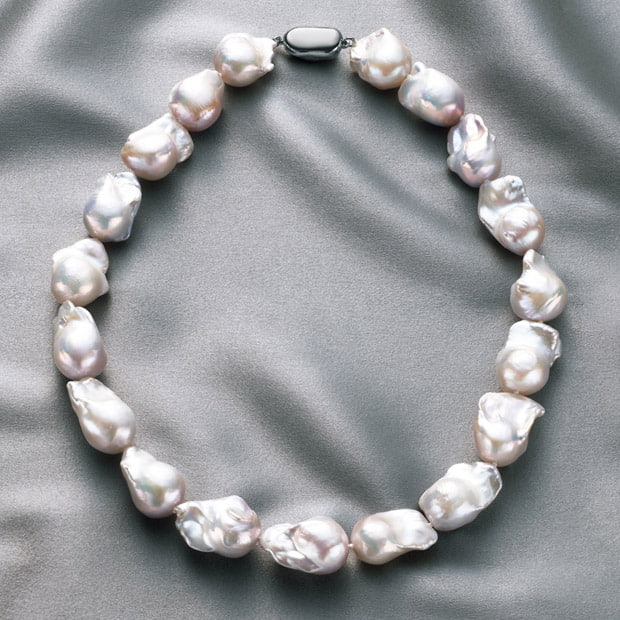 オイスターシェイプ･淡水バロックパールネックレス