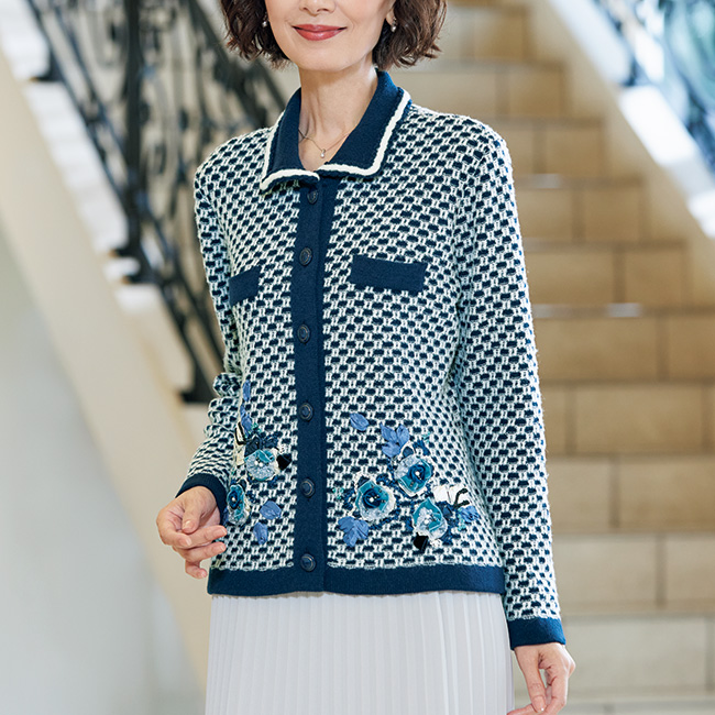 バラ柄手刺しゅう入りニットジャケット