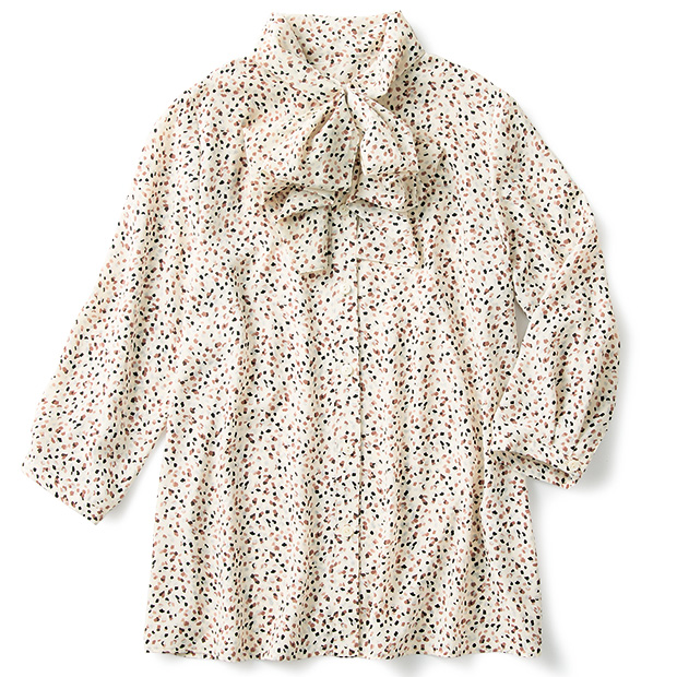 ボウタイ風プリントブラウス