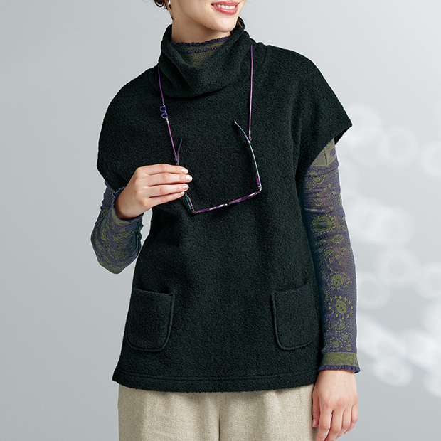 ポケット付きウール混ベスト