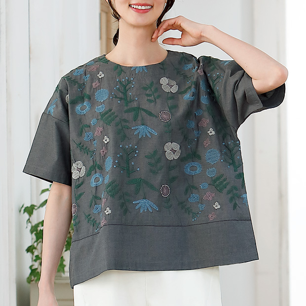 お花刺しゅう切り替えブラウス