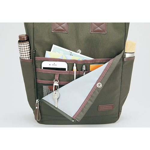 中身が見やすい軽量トラベルトート