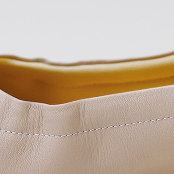 ベルトパンプス