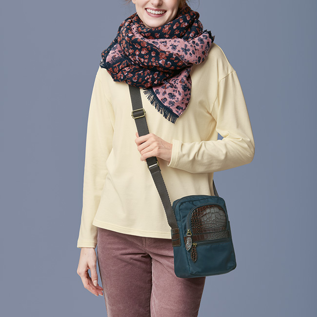 スマートポシェット／当社限定